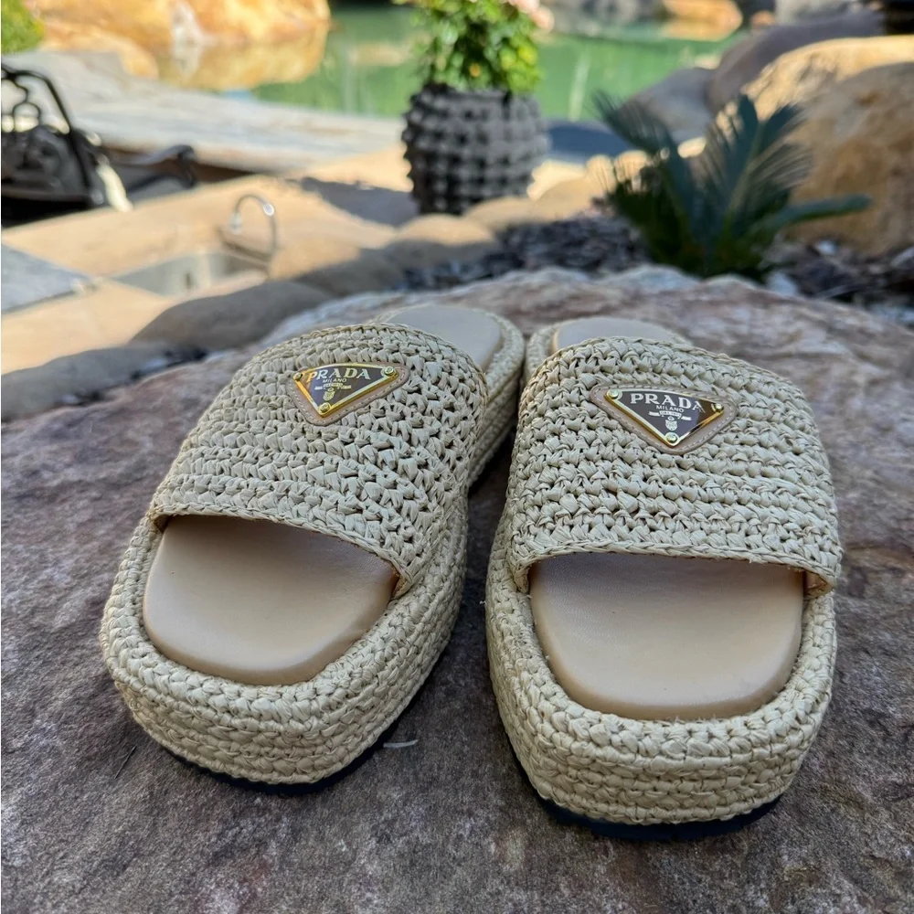 Genuine raffia crotchet PRADA summer Beige Woven Slides slippers - Picture 1 of 12